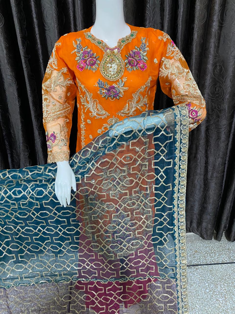 Organza embroidery 3 pc with print shrarah.